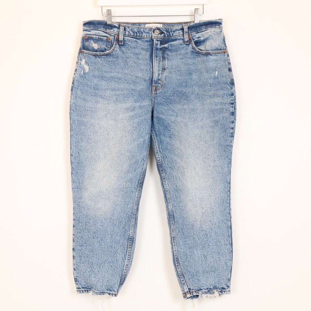 Abercrombie & Fitch The Mom High Rise Jean